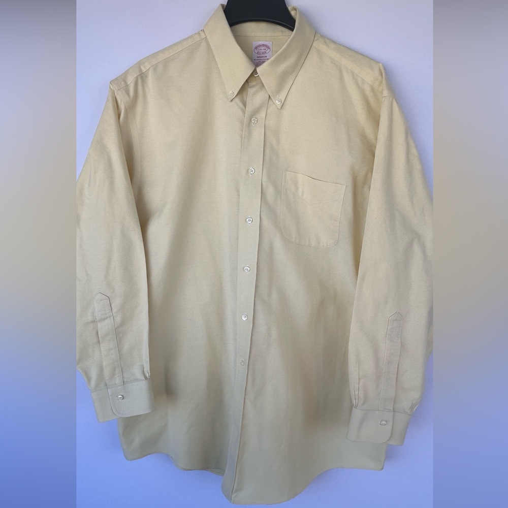 Brooks Brothers Men’s Madison Button Down Shirt Long Sleeves Yellow Size 17.5-34